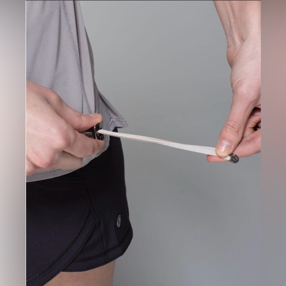 Lululemon Elevate Tank in Ambient Grey and Petite Fleur Silver Spoon Tank Top - Picture 5 of 13